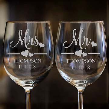 Gravierte Weingläser für Hochzeitspaar