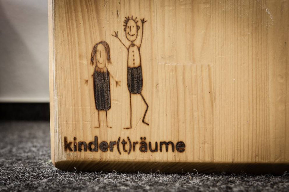 Holzklotz kinder(t)räume Logo