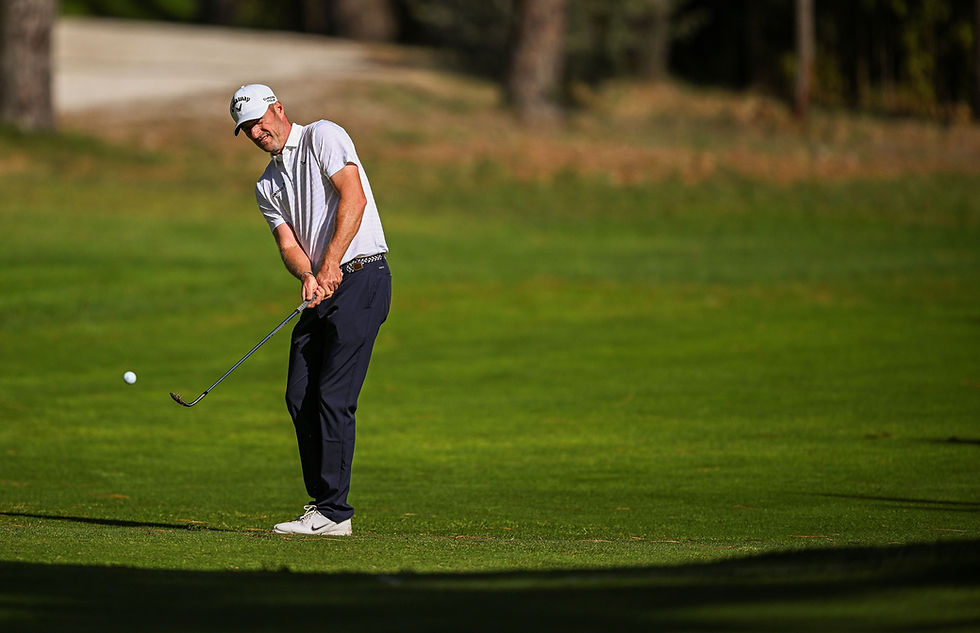 Open de Portugal: Warren takes slender lead into weekend in Portugal