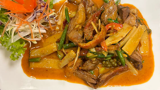 ★ Phed Ped Yang (Stir-fry chili paste duck)