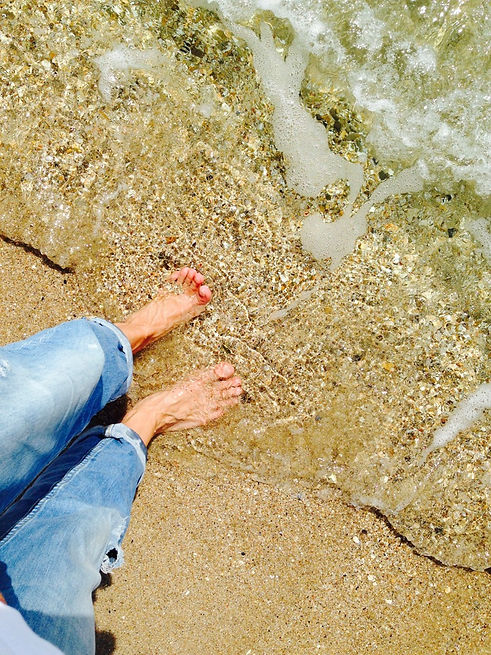 les pieds dans l'eau à Palavas les flots.jpeg