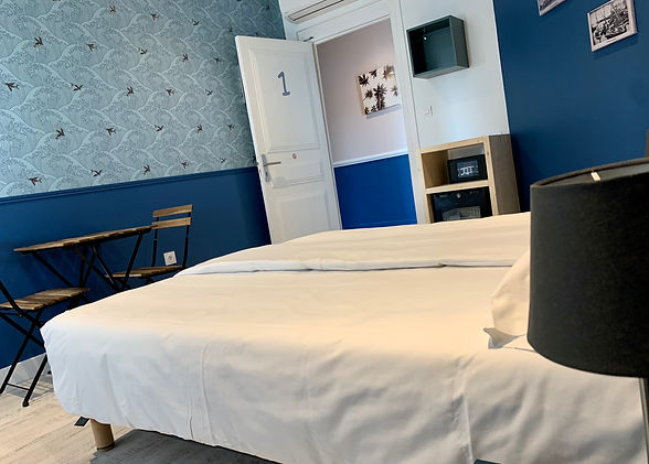 Hotel Le Petit Baigneur vue chambre 1.jp