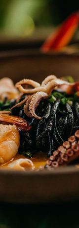 Linguine Negro com Frutos do Mar