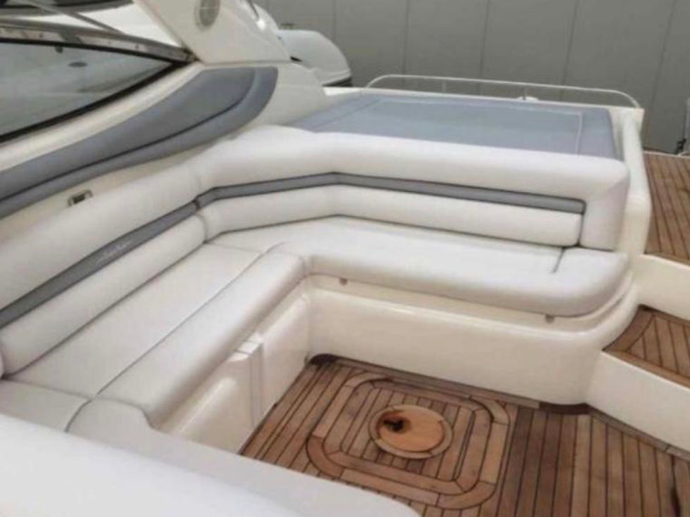 Yacht upholstery in Murcia (Spain): seating and sunpad areas