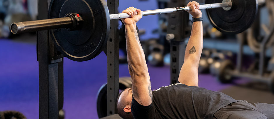 Strategies to Increase Bench Press and Overall Strength Using Progressive Overload