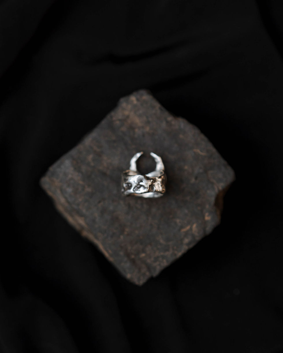 Thumbnail: Luna Ring