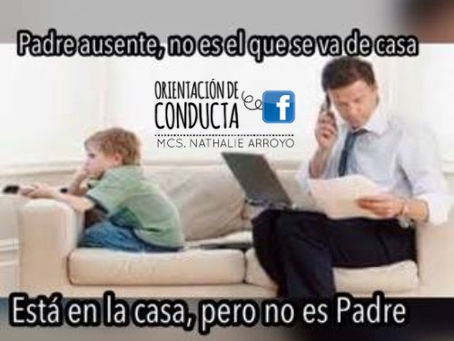 PAPÁ EN CASA AUSENTE