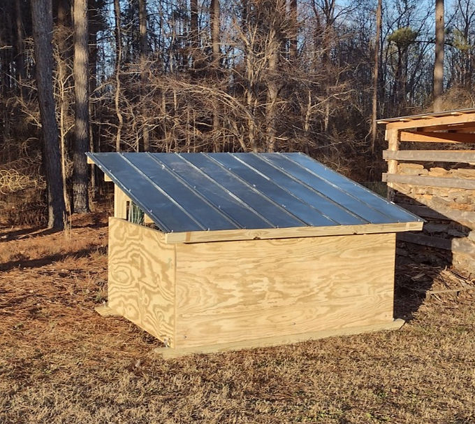 IMG_20230204_165757054_hog shelter2_edited.jpg