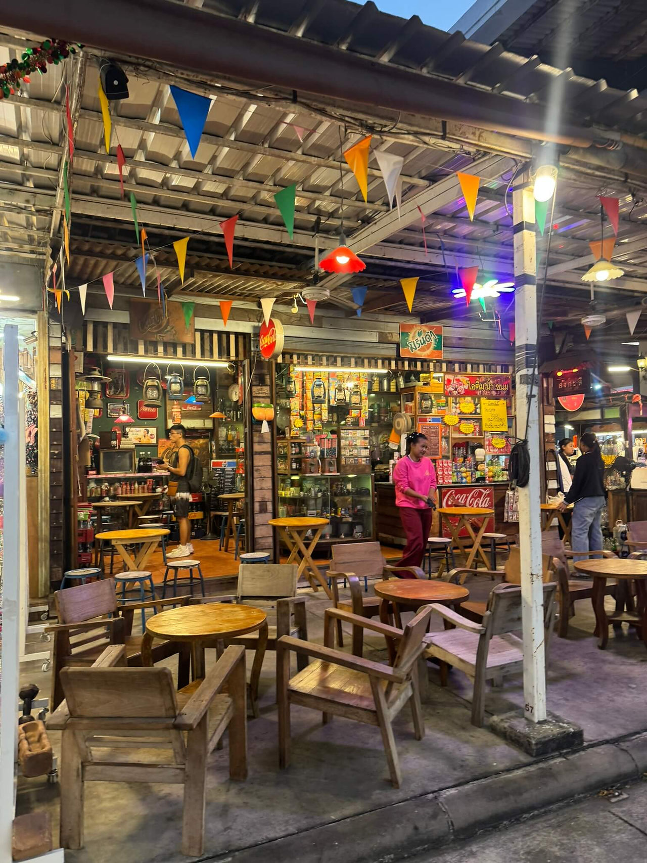 Train Night Market Srinagarindra food eating area