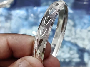 How to Choose the Right Silver Kada for Kids?