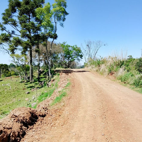 DMER realiza melhorias nas estradas do interior de Novo Horizonte