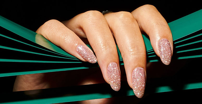 Gel Manicure _edited.jpg