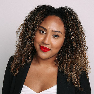 Janel Nunez Headshot.jpeg