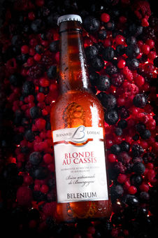 Blonde au cassis-1022866.jpg