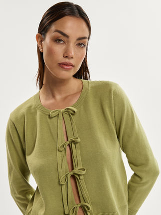 Woman wearing green cardigan with tie details, FASHION, Jenia Ria