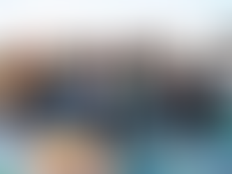 Jóvenes skaters realizando trucos durante el concurso de inauguración de la nueva área deportiva rehabilitada del CECYTE en La Paz, 2026.