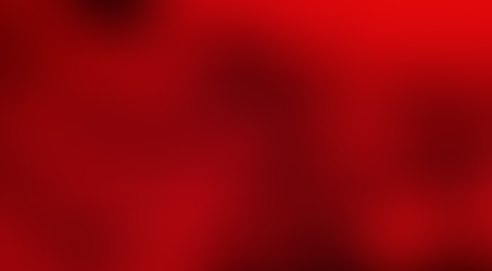 Primer plano de una pequeña cría de tortuga laúd caminando sobre la arena mojada hacia las olas del mar en una playa de Los Cabos al atardecer, abril 2026.