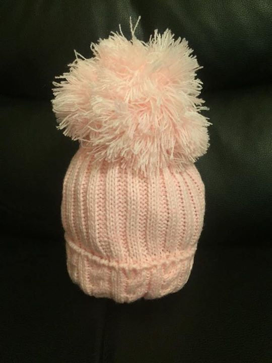 Single Pom Pom hat 