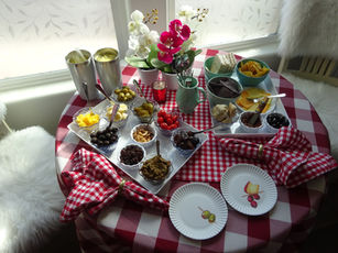 Easy Dollarwise Table Decorating for Spring & Easter