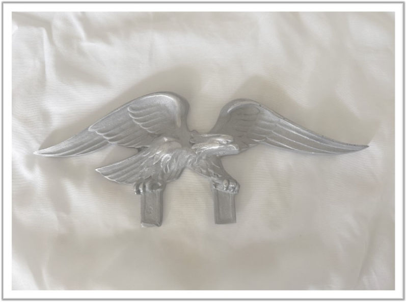Metal eagle emblem metal casting