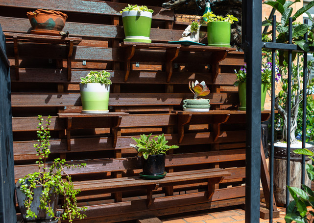 Custom  modular wood Garden privacy screen