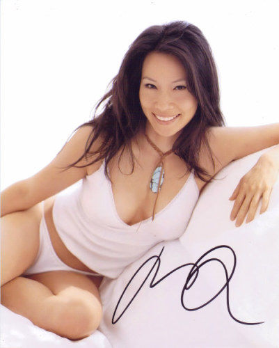 Lucy Liu Signed 8x10 Photo
