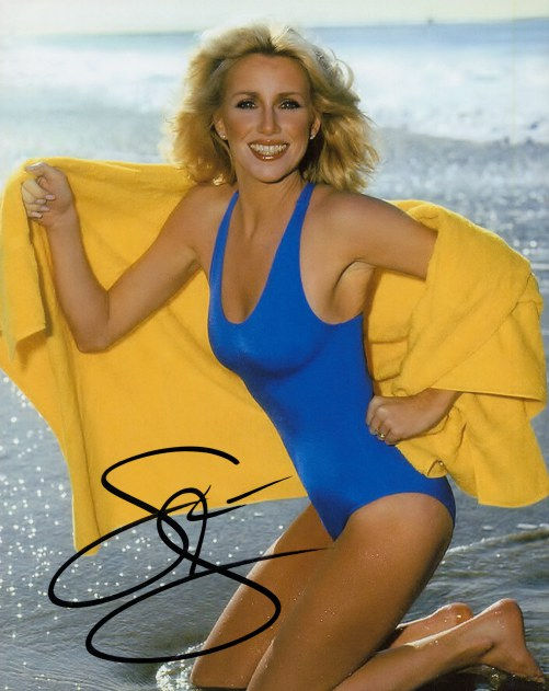 Suzanne Somers Signed 8x10 Photo