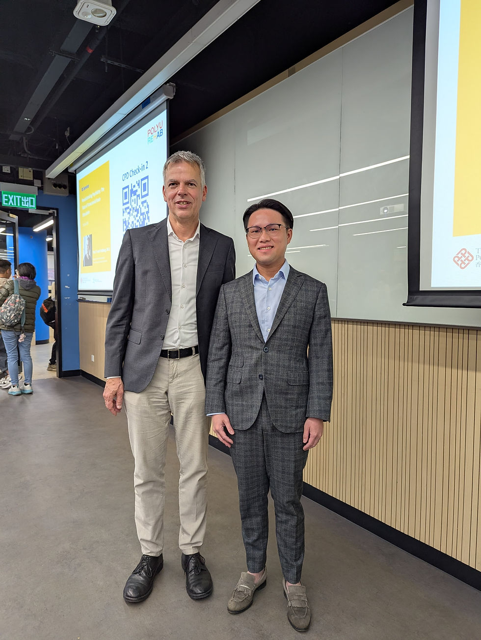 WhatsApp Image 2025-12-15 at 17.16.03