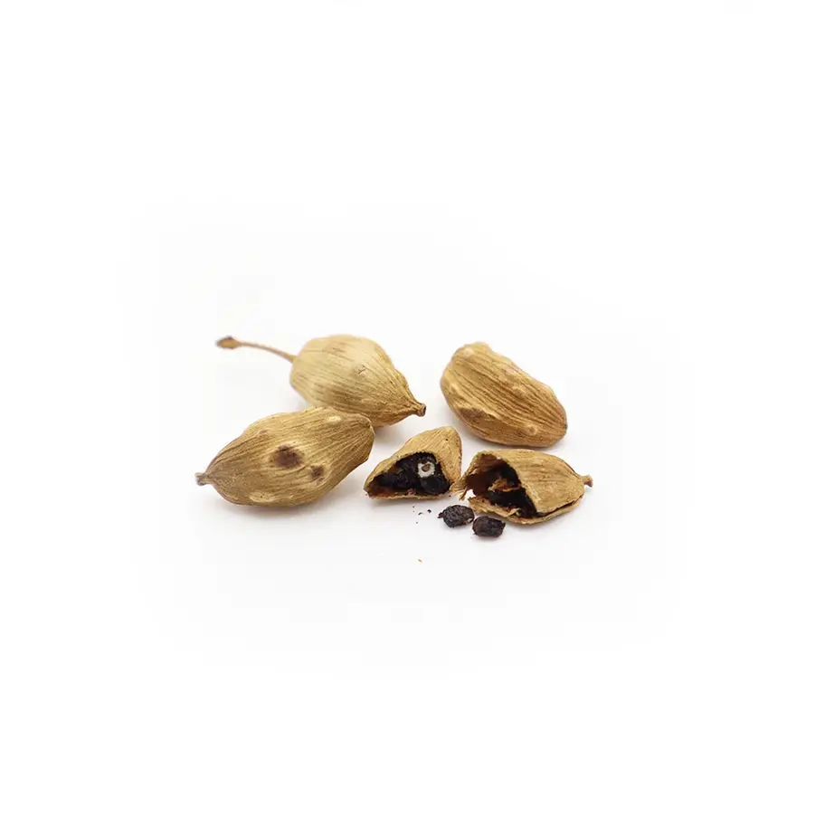 Guatemalan roasted cardamom bold and aromatic spice for coffee, teas, and curries.