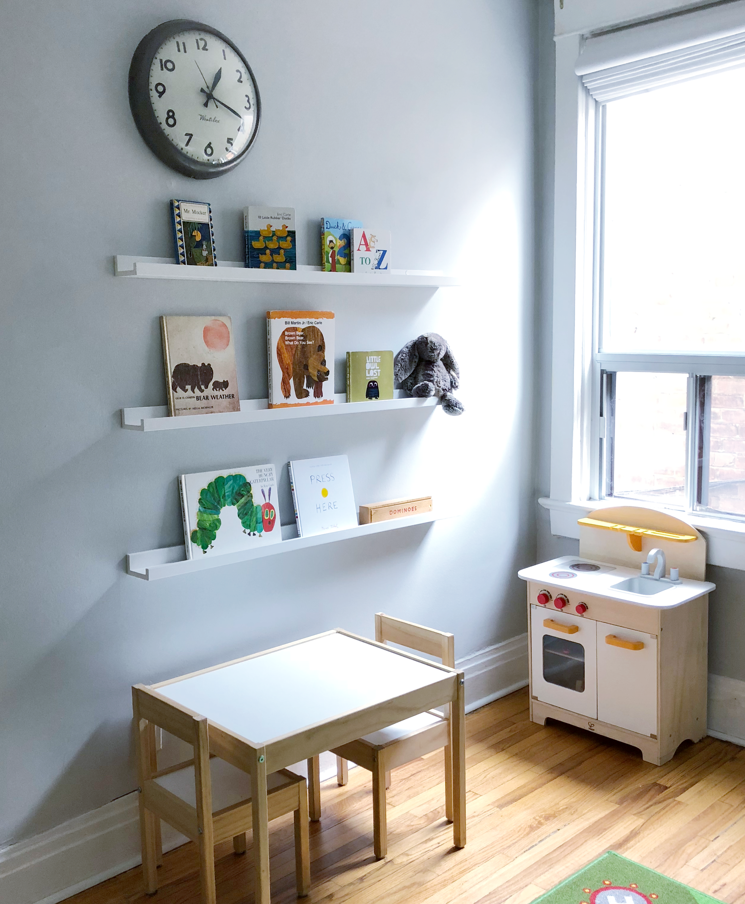 floating bookshelves kids