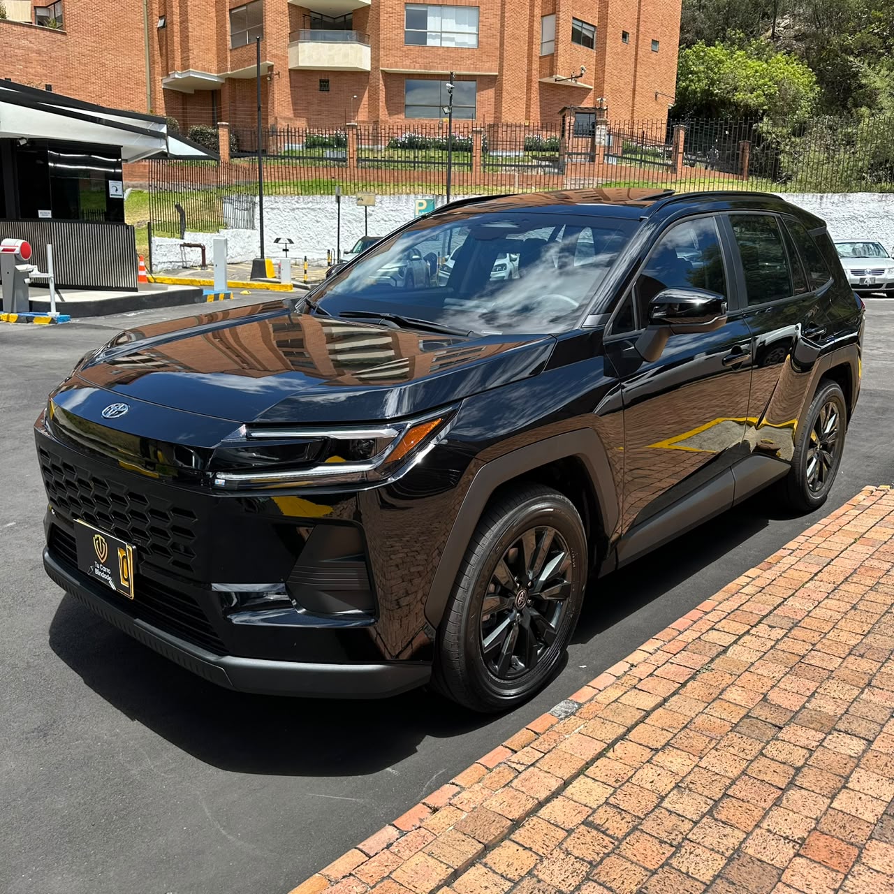 TOYOTA RAV4 XLE 2026