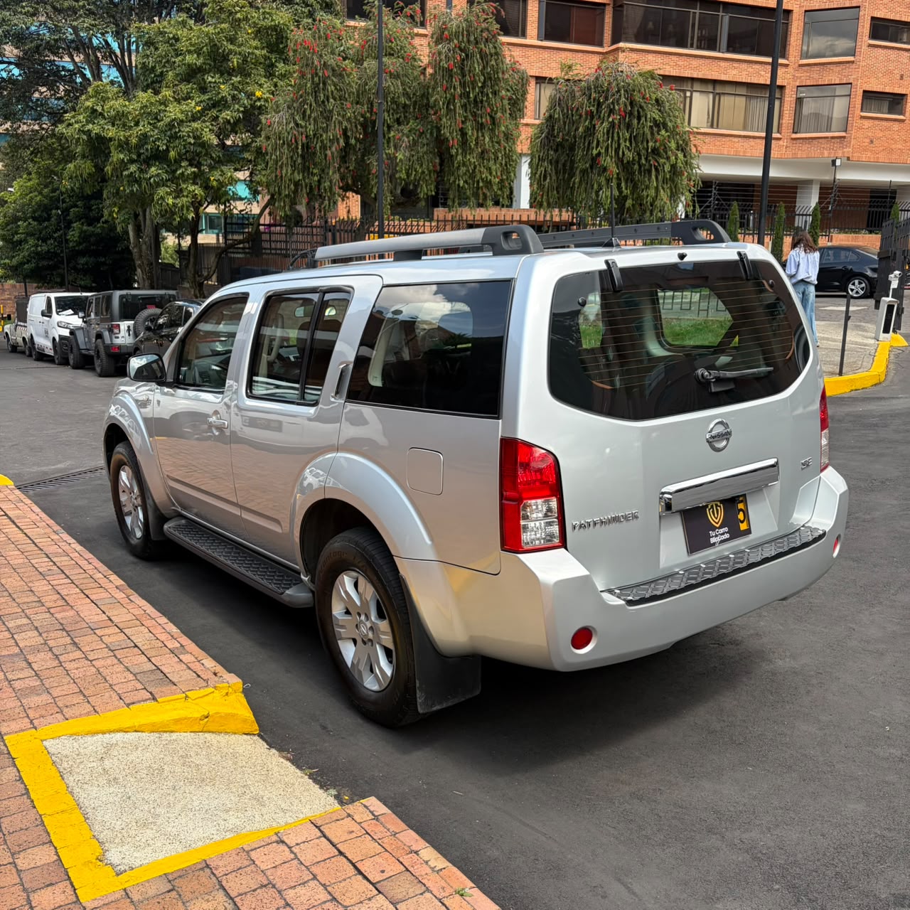 NISSAN PATHFINDER SE 4X4 2006