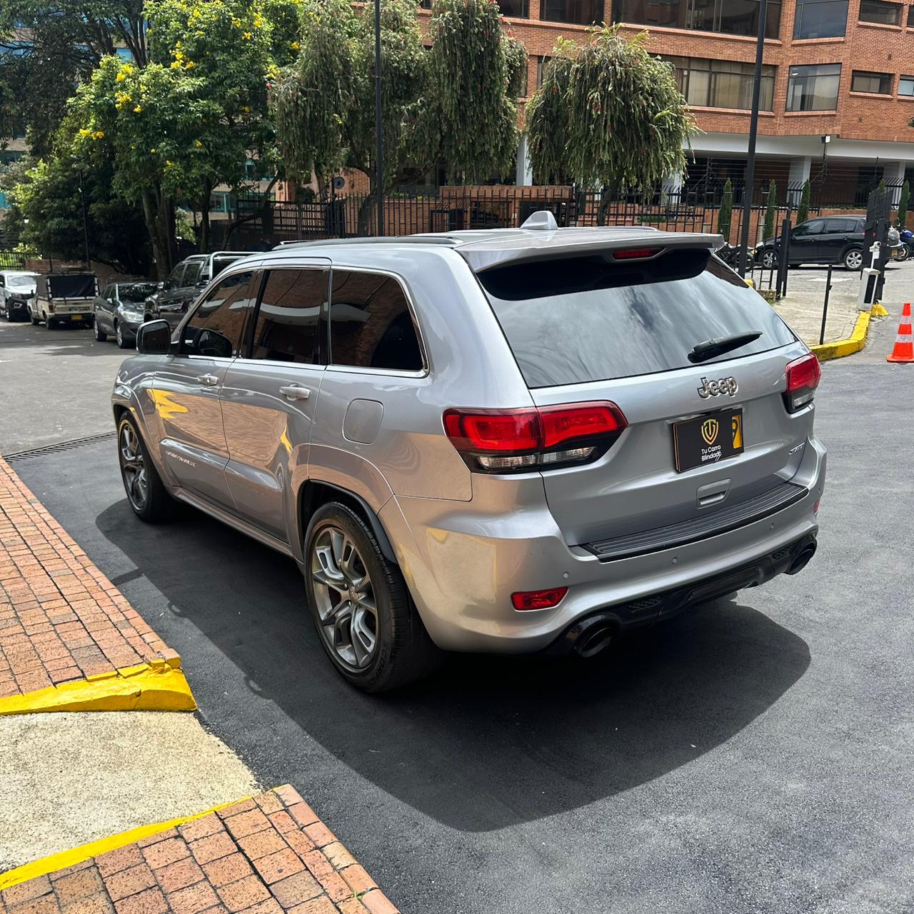 JEEP GRAND CHEROKEE SRT8 2014