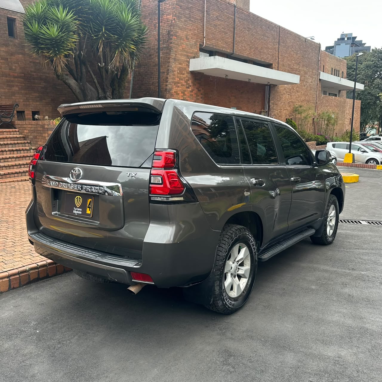 TOYOTA PRADO TX 2012