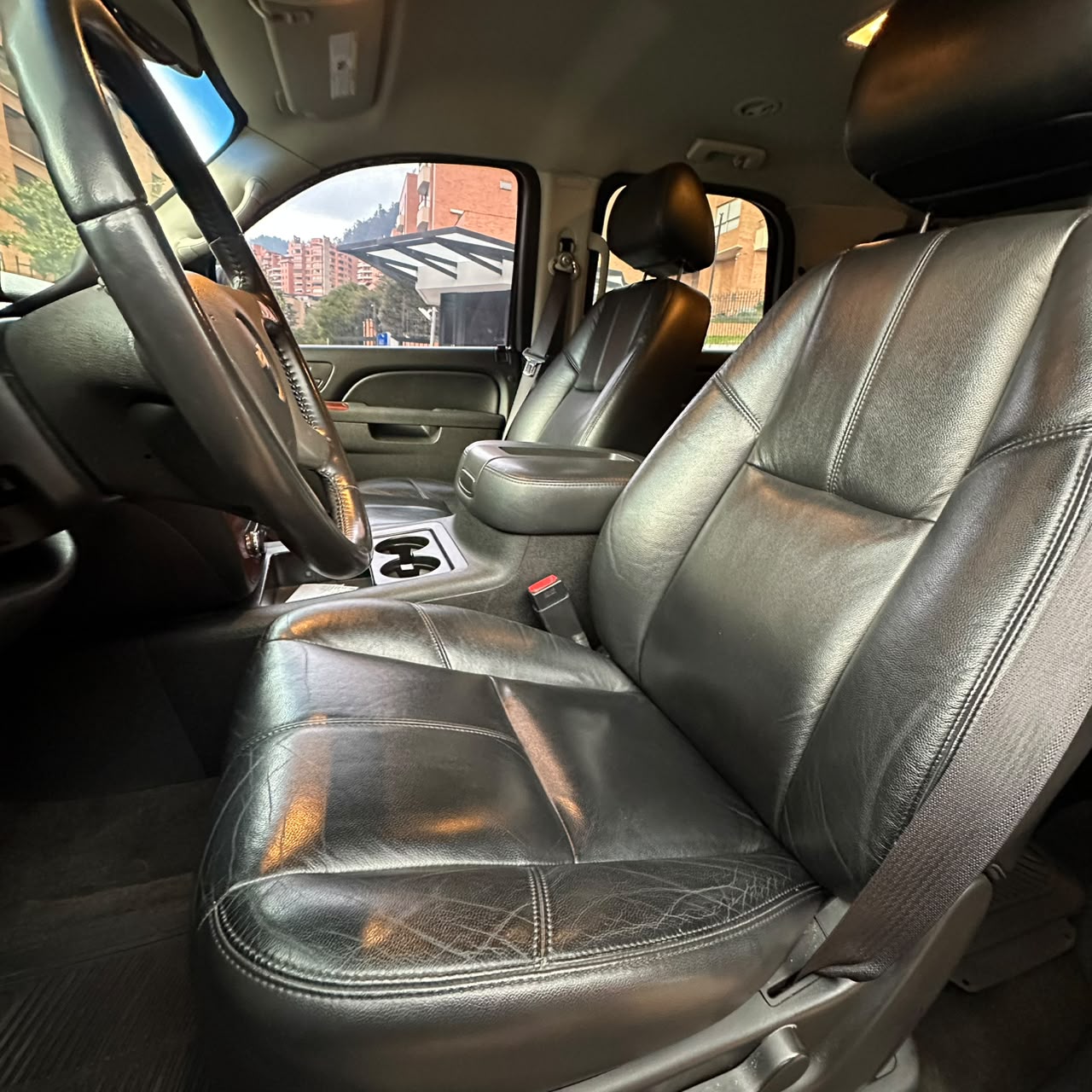 CHEVROLET TAHOE LT 2012