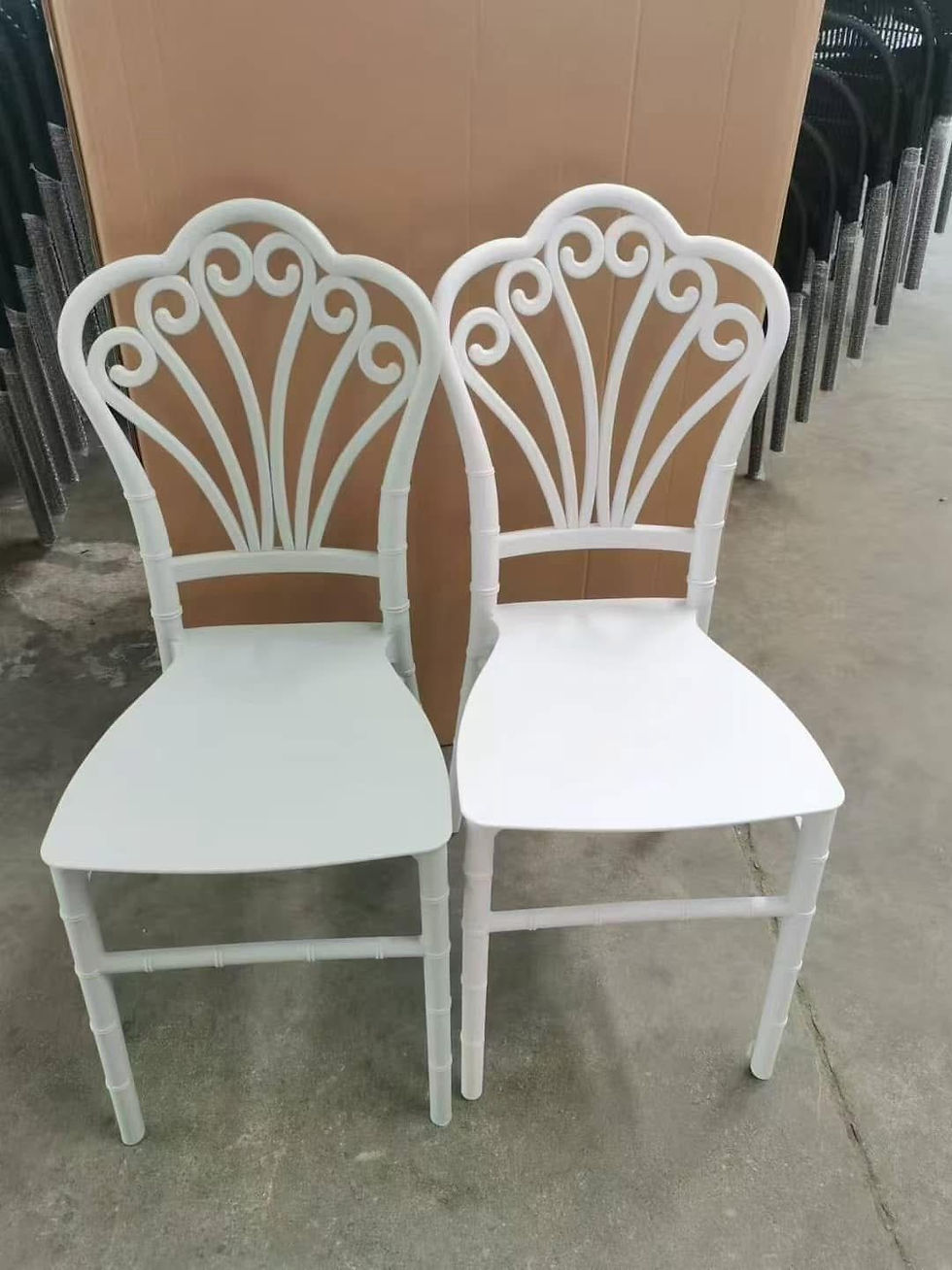 WHITE CHIAVARI CHAIRS