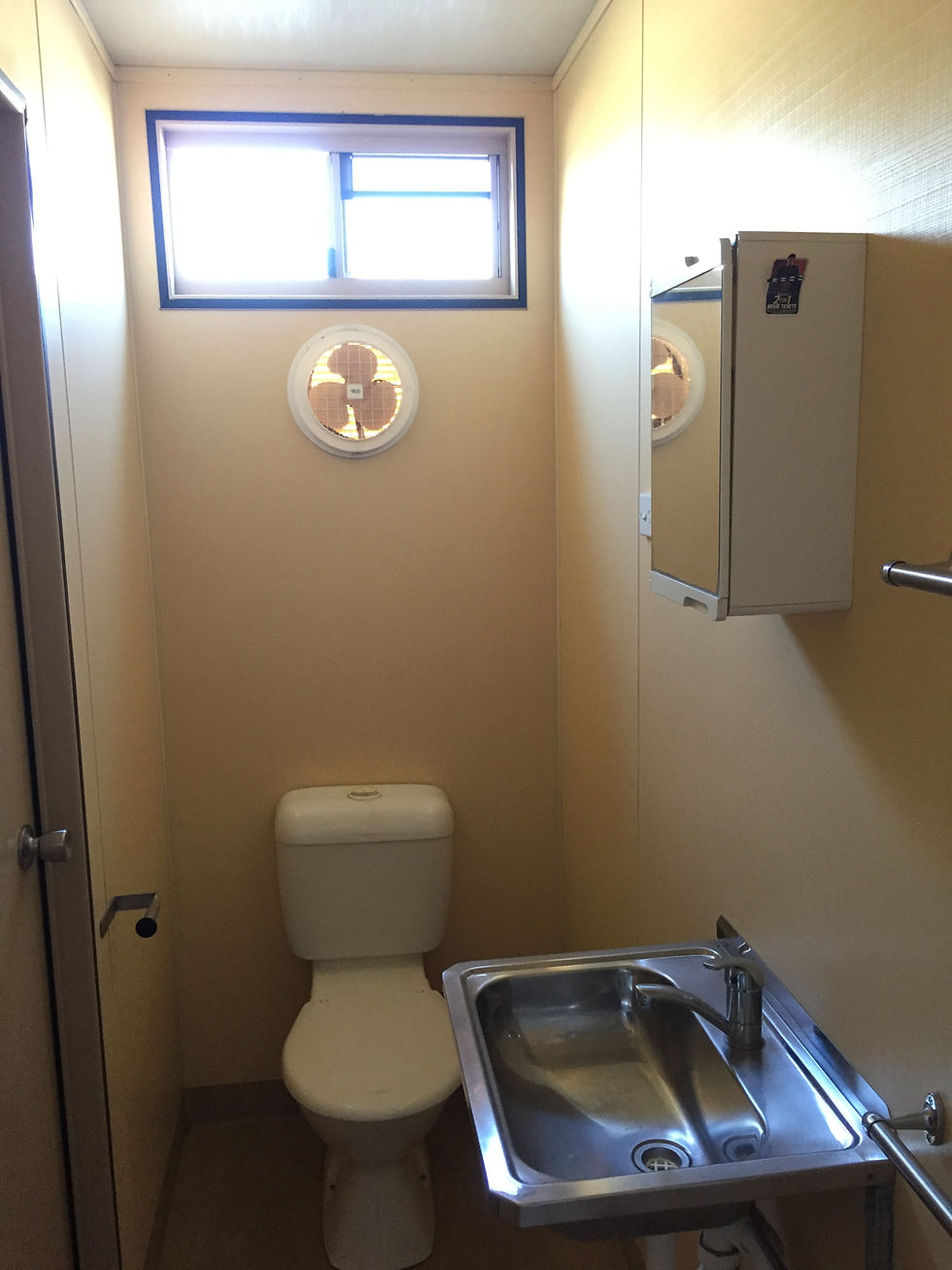 Carrawong Rural Traders 2 bedroom self c