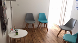 Salle d'attente ostéopathe Paris 2