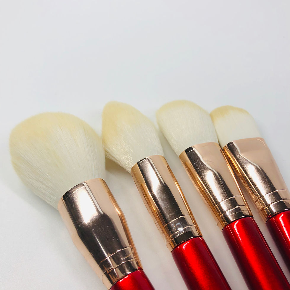 Thumbnail: Ruby Red Luxury Make-up Brushes set