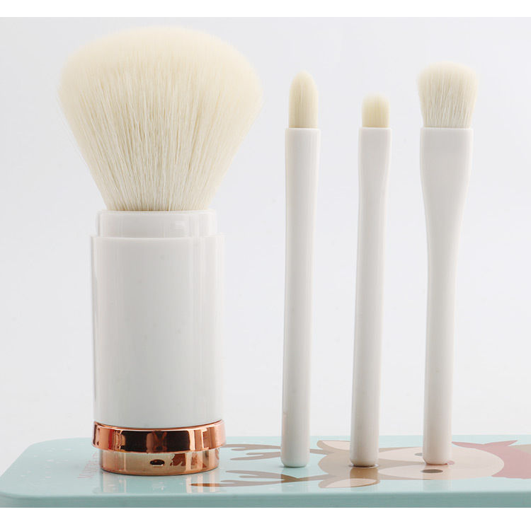 Thumbnail: 4 in 1 Portable Brush Set