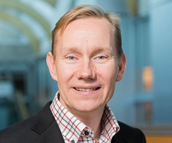 Dr. Harry Brumer