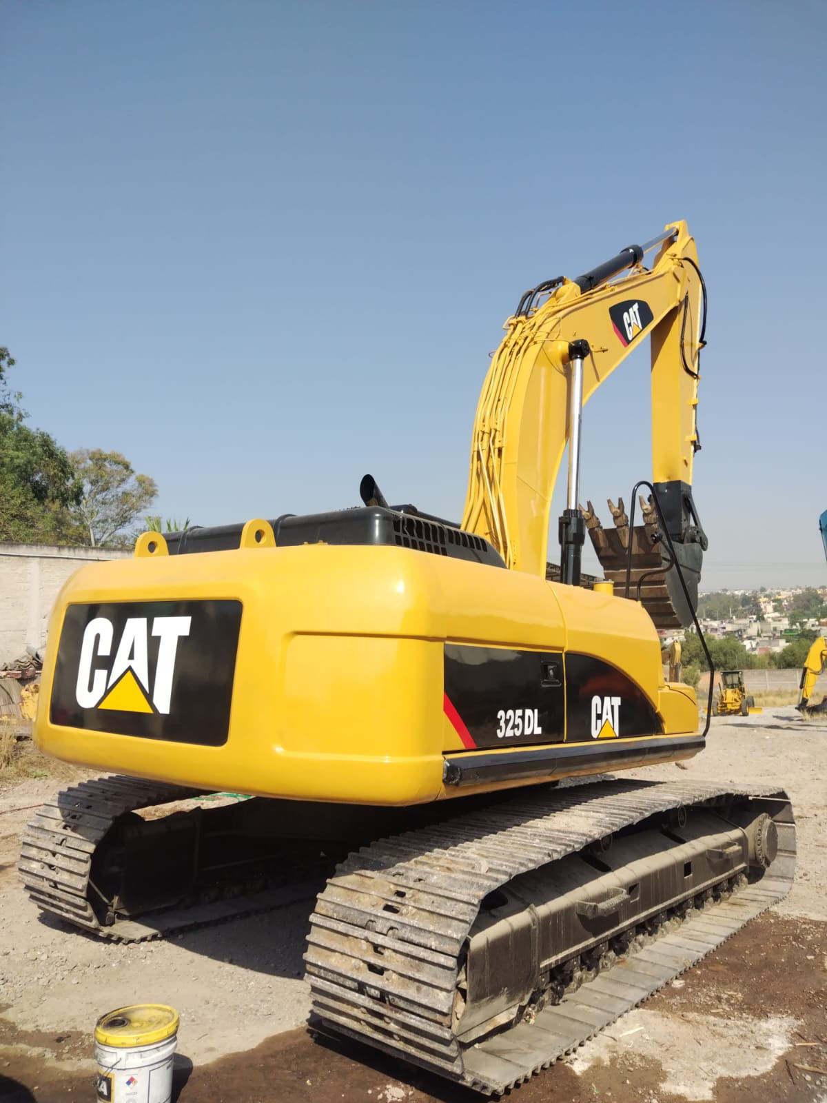 Excavadora CAT 325D