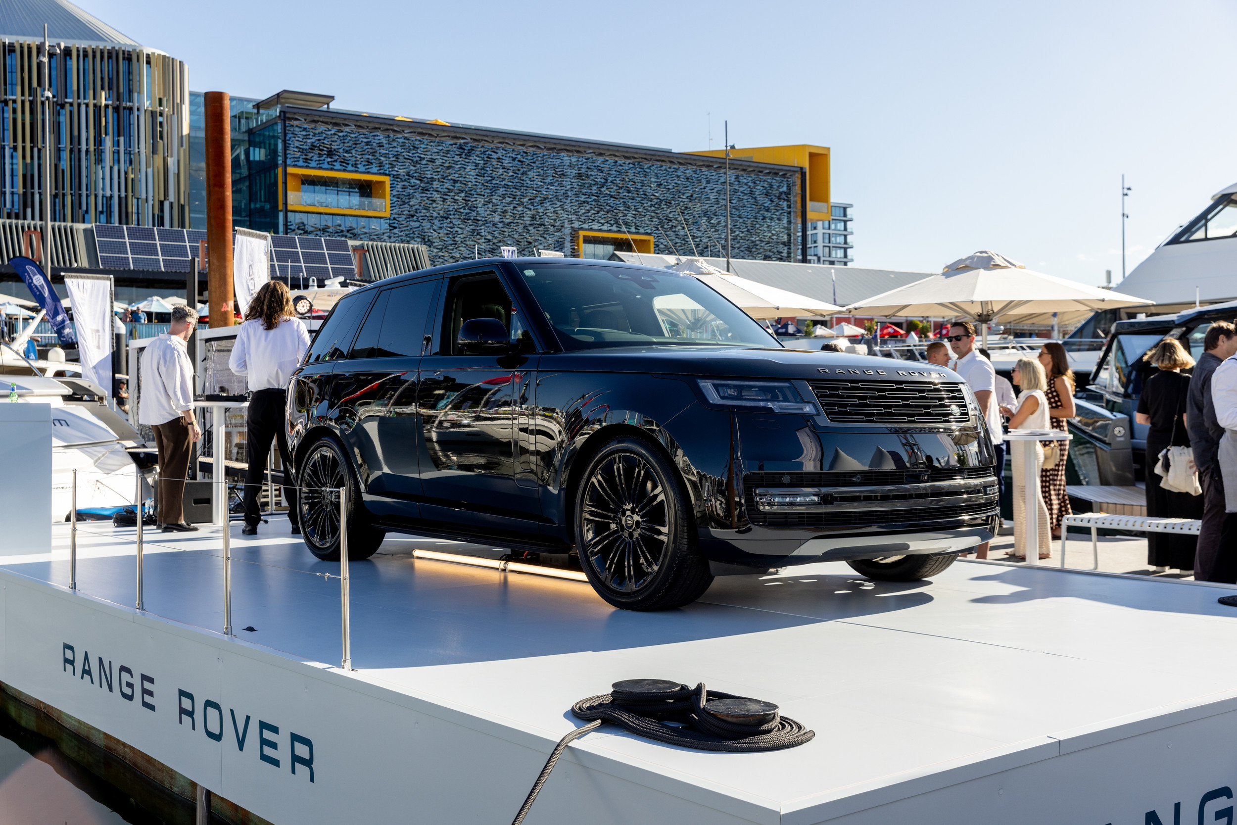 Range Rover Microsoft Colab RANGE ROVER BARGE AUCKLAND BOAT SHOW | Colab Projects