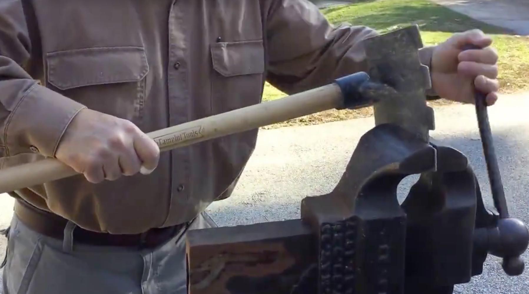 Try this with your tools. Video 2:50
