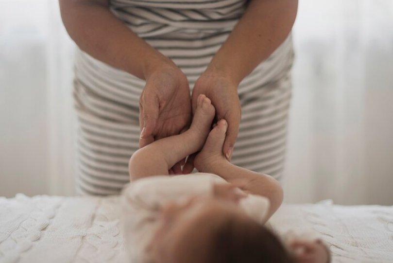 Osteopathy-and-Babies.png