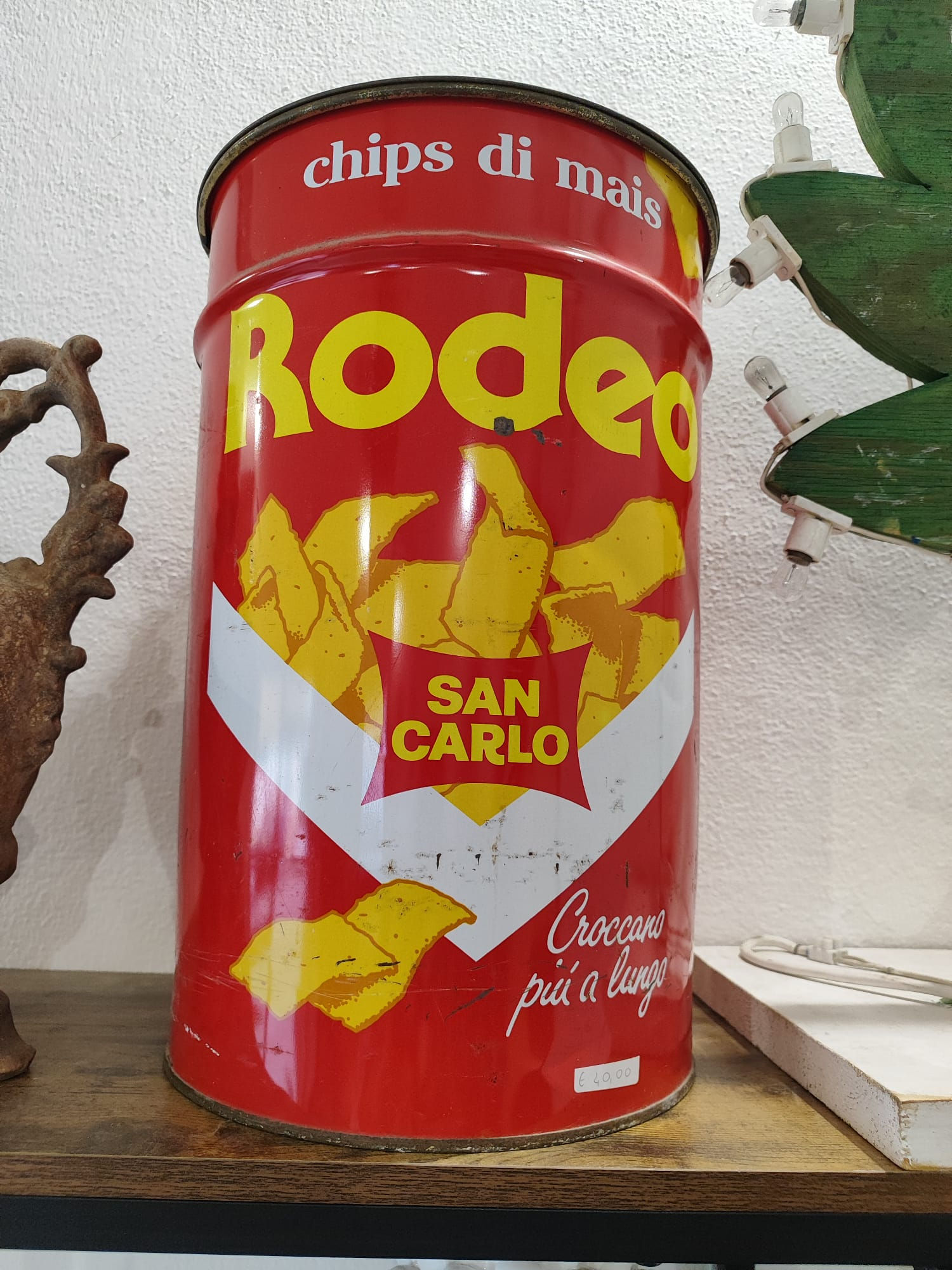 Sgabello contenitore pubblicitario patatine Rodeo anni 80