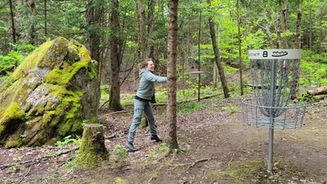 Discover Disc Golf This Season at Abbey Gardens