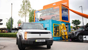 iCAUR iCONIC Roadshow Set Untuk Mengelektrik Desa ParkCity