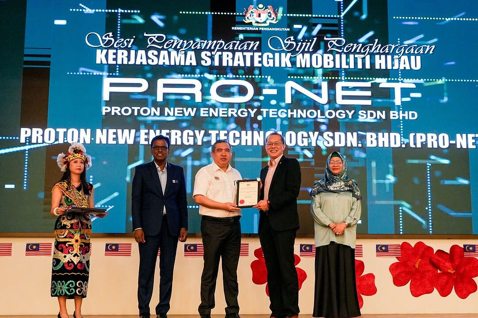 Penyerahan Kenderaan Elektrik oleh PRO-NET kepada Kementerian Pengangkutan Malaysia sebagai Sokongan ke Arah Mobiliti Rendah Karbon
