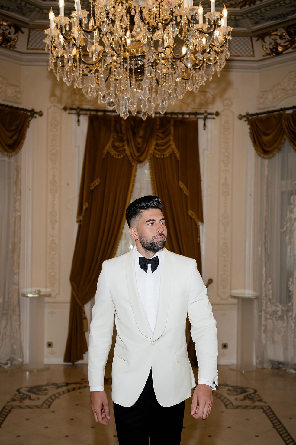 Miniatură: COSTUM CEREMONIE IVORY SUPREME